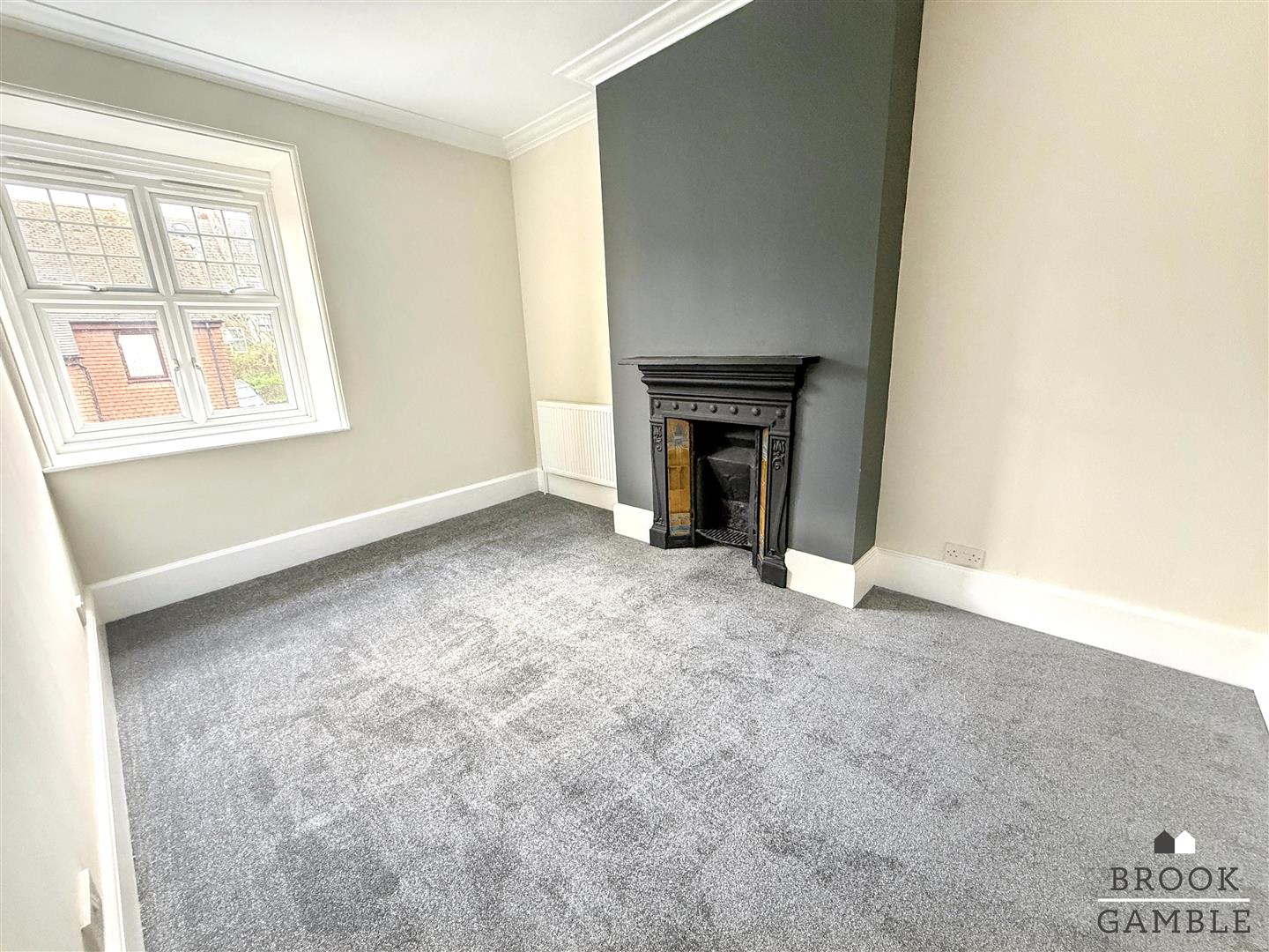 4 Bedroom Apartment. 22 Church Street in Eastbourne,  4